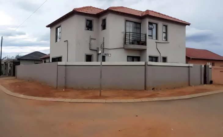 Ensuite rooms to rent in Protea Glen Ext 31