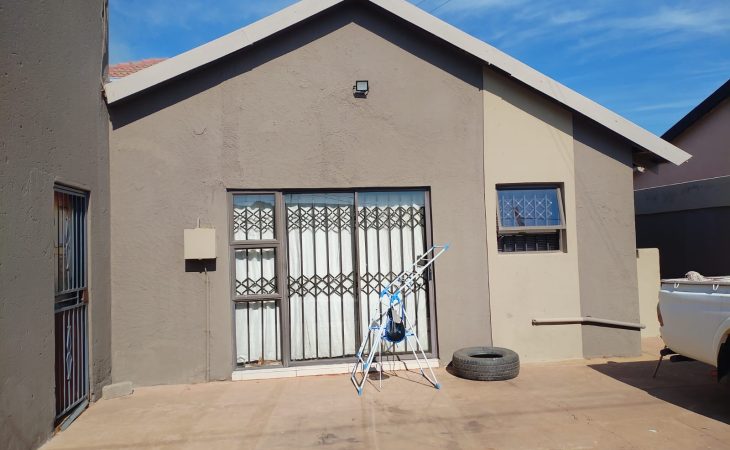 2 Bedroom house to rent in Protea Glen Ext 2