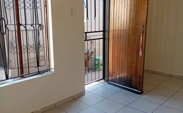 Spacious garage to rent in Emdeni Ext 2 - Soweto