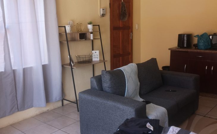 This generously garage to rent in Dobsonville Ext 3 is a suitable home for persons seeking space and peace of mind in Soweto.