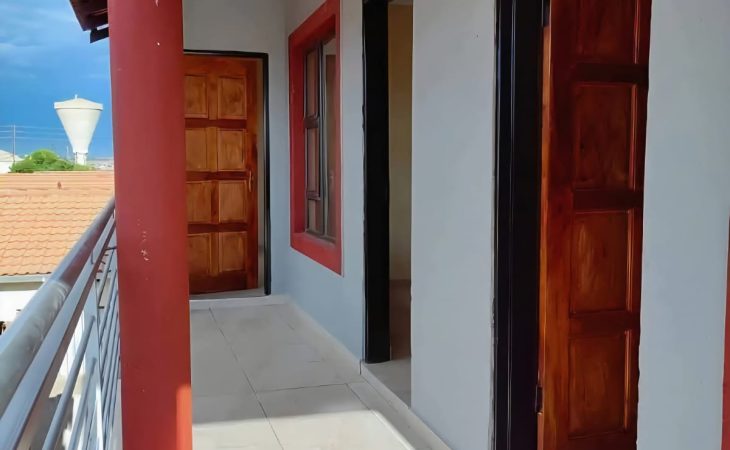 This beautiful ensuite-bachelor room to rent in Protea Glen Ext 16 is ideal for young professionals seeking privacy, comfort, and convenience.